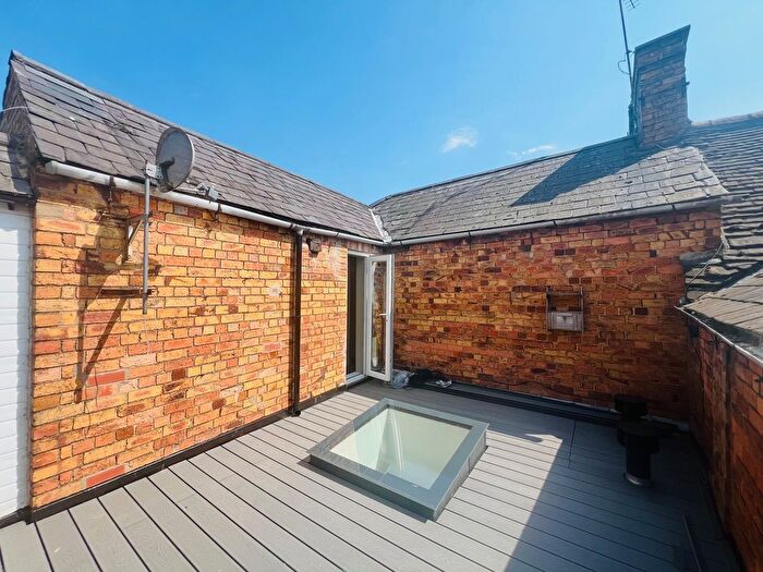 2 Bedroom Maisonette To Rent In Brazenose Lane, Stamford, PE9