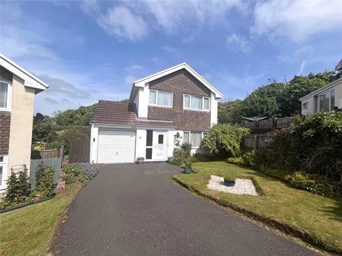 3 Bedroom Detached House For Sale In Lowless Close, Pembroke, Pembrokeshire, SA71