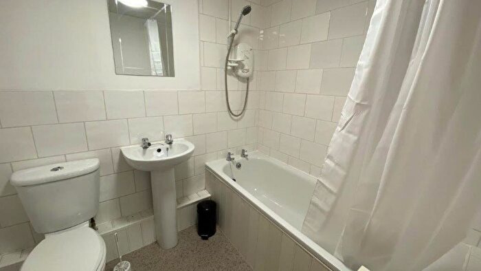 1 Bedroom House To Rent In Broad Street, Canterbury () -, CT1