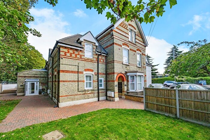 1 Bedroom Flat For Sale In Havelock Road, Luton, Bedfordshire, LU2