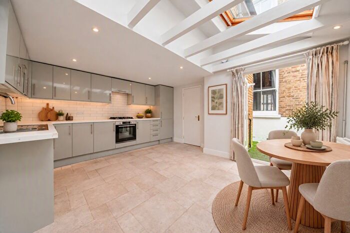 3 Bedroom Terraced House For Sale In Prothero Road, Fulham, London, SW6