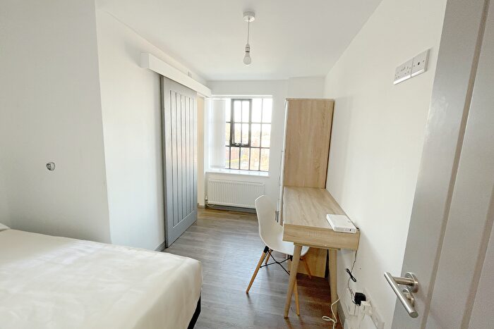 1 Bedroom Apartment To Rent In Shade Mill, ST13