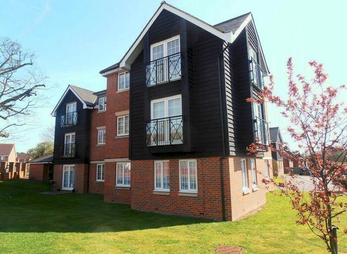 2 Bedroom Flat To Rent In Epsom, KT17