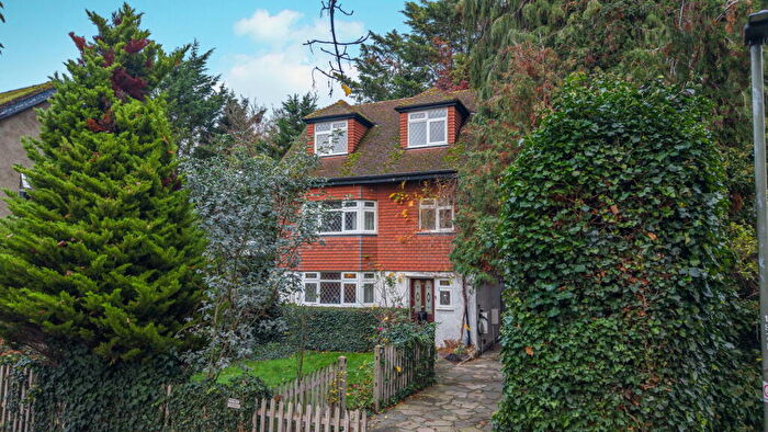 4 Bedroom Detached House For Sale In Magpie Hall Lane, BR2