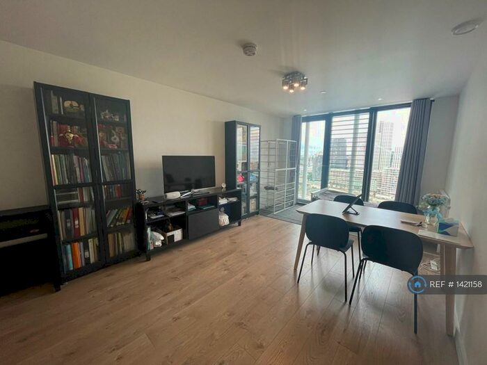1 Bedroom Flat To Rent In Stratosphere Tower, London, E15