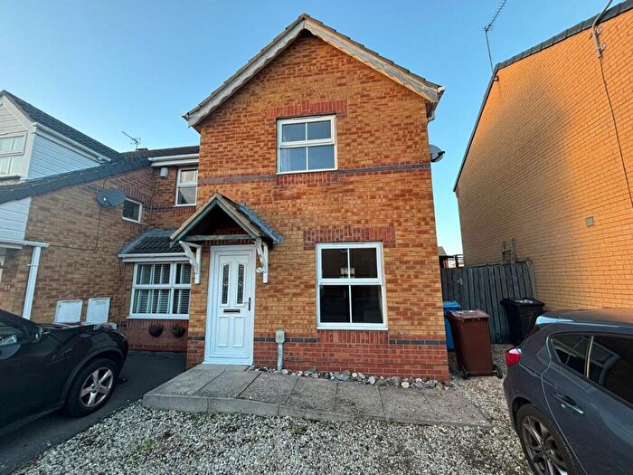 2 Bedroom Semi-Detached House To Rent In Bowmont Way, Kingswood, Hull, East Riding Of Yorkshire, HU7
