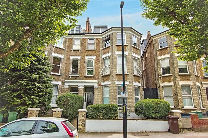 1 Bedroom Flat For Sale In Fordwych Road, Camden, NW2