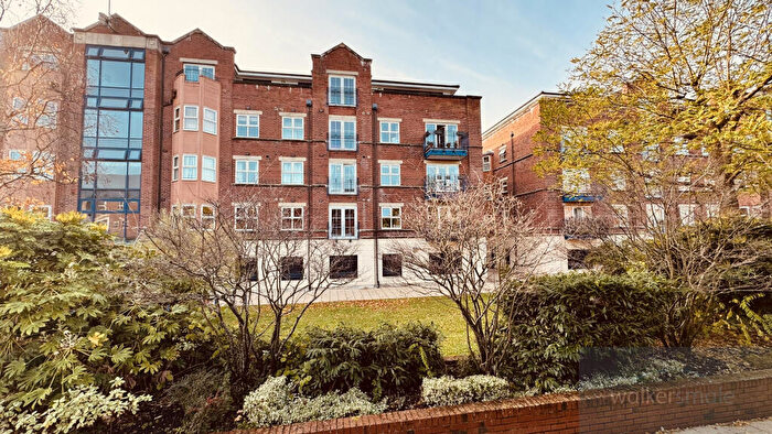3 Bedroom Apartment For Sale In Carisbrooke Road, Brooklyn House, Time Square, West Park, Leeds, LS16
