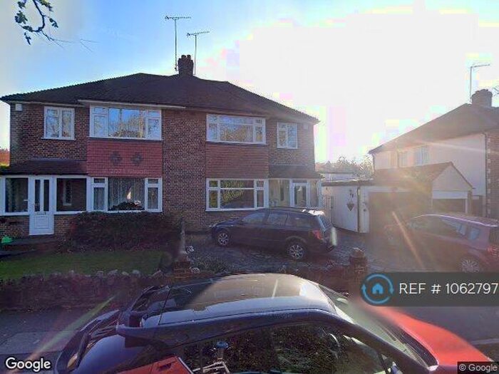 1 Bedroom Flat To Rent In Broke Farm Drive, Orpington, BR6