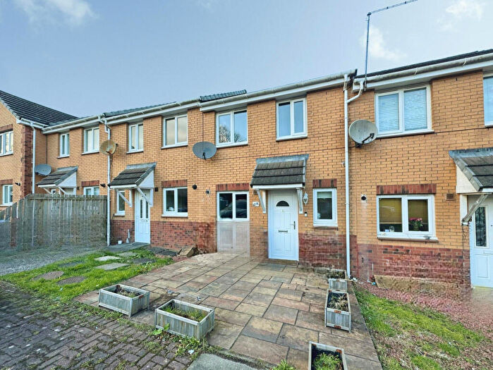 2 Bedroom Terraced House For Sale In Willow Drive, Johnstone, PA5