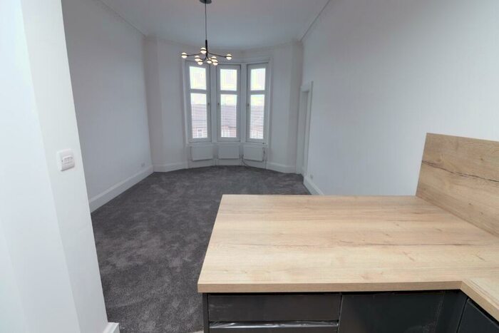 2 Bedroom Flat To Rent In Clarkston Road, Muirend, Glasgow, G44