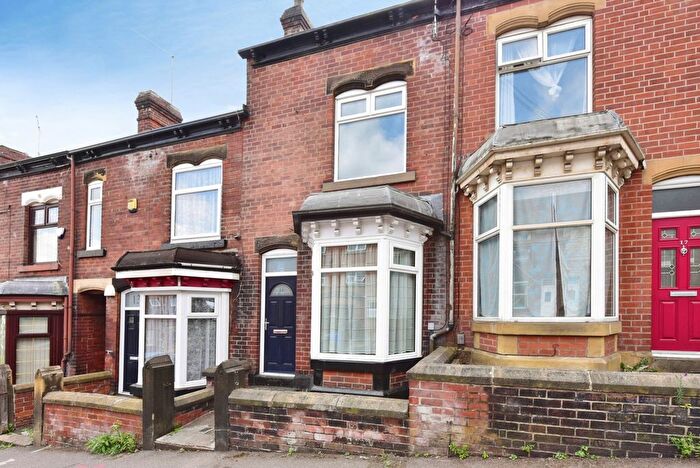 3 Bedroom Terraced House For Sale In Burgoyne Road, Sheffield, S6