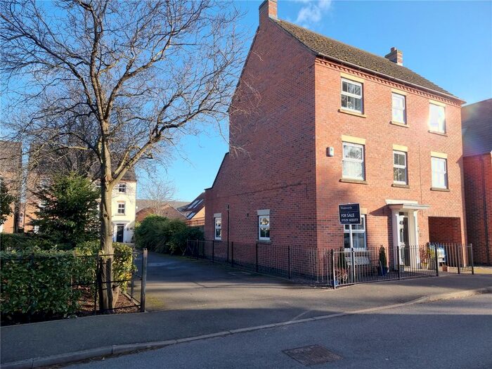 4 Bedroom Town House To Rent In Renfrew Drive, Greylees, Sleaford, Lincolnshire, NG34