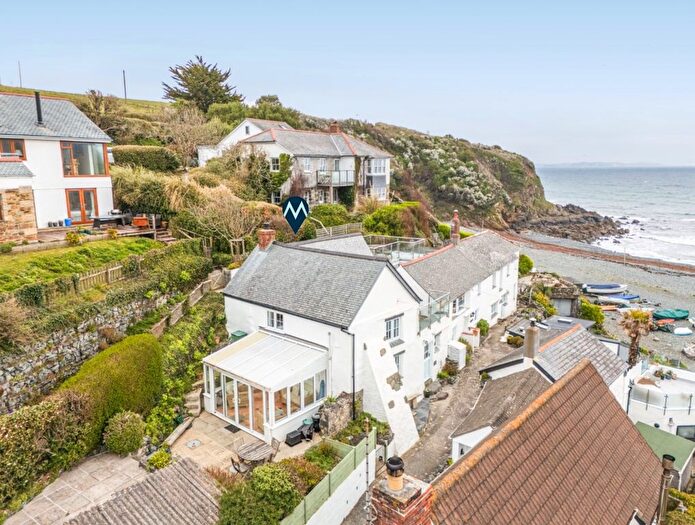 3 Bedroom End Terrace House For Sale In Porthallow, Home Moments From The Beach, TR12