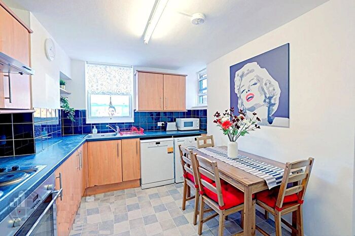 4 Bedroom Flat To Rent In Cobourg Street, London, NW1