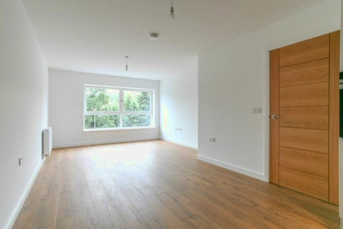 2 Bedroom Flat To Rent In Marionville Road, Meadowbank, Edinburgh, EH7