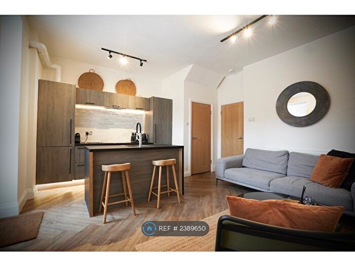 2 Bedroom Flat To Rent In Gainsborough Grove, Newcastle Upon Tyne, NE4