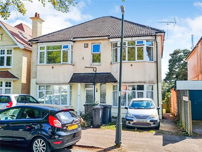 1 Bedroom Apartment To Rent In Richmond Park Avenue, Bournemouth, Dorset, BH8