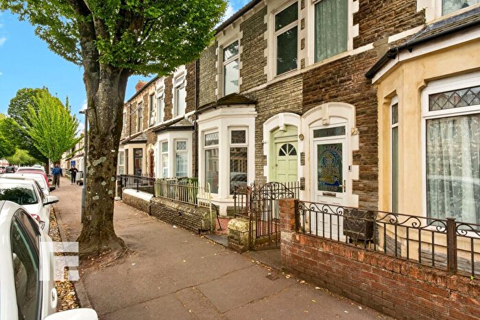 3 Bedroom Terraced House For Sale In Corporation Road, Grangetown, Cardiff, CF11