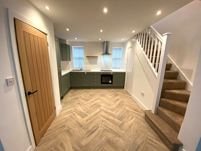 2 Bedroom Cottage For Sale In Counthill Road, Moorside, OL4