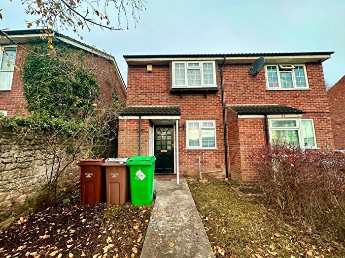 2 Bedroom Semi-Detached House To Rent In Nuthall Road, Nottingham, NG8