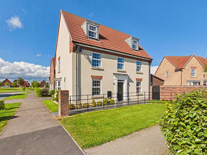 5 Bedroom Detached House For Sale In Broad Avenue, Hessle, HU13