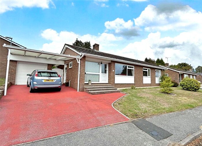 3 Bedroom Bungalow For Sale In Preston Way, Highcliffe, Christchurch, Dorset, BH23