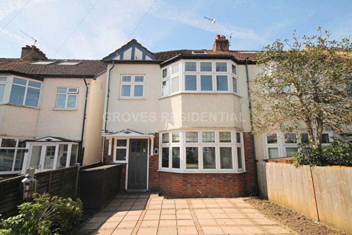 4 Bedroom End Of Terrace House To Rent In Egerton Road, New Malden, KT3