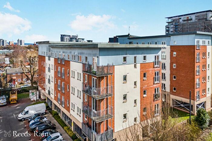 2 Bedroom Apartment To Rent In Elmira Way, Salford, Greater Manchester, M5