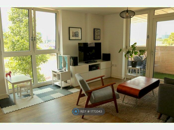 2 Bedroom Flat To Rent In Ossel Court, London, SE10