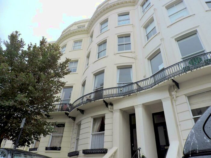 2 Bedroom Apartment To Rent In Brunswick Place, Hove, BN3