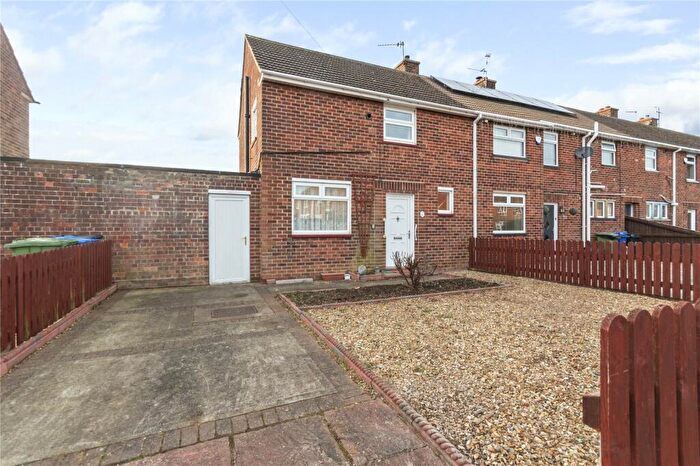 2 Bedroom End Of Terrace House To Rent In Pershore Avenue, Grimsby, North East Lincs, DN34