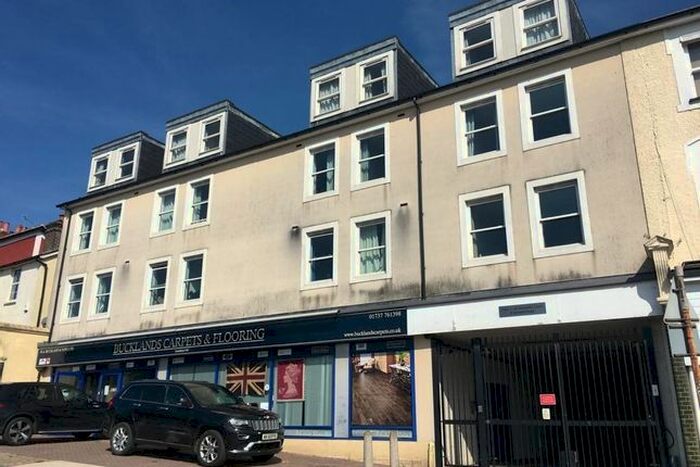 1 Bedroom Flat To Rent In Grovehill Road, Redhill, RH1