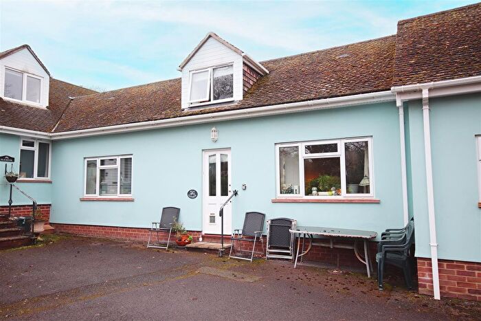 2 Bedroom Terraced House To Rent In Lower Buckland Road, Lymington, SO41