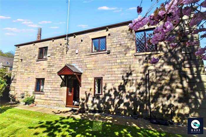 3 Bedroom Flat For Sale In Capitol Close, Bolton, Greater Manchester, BL1