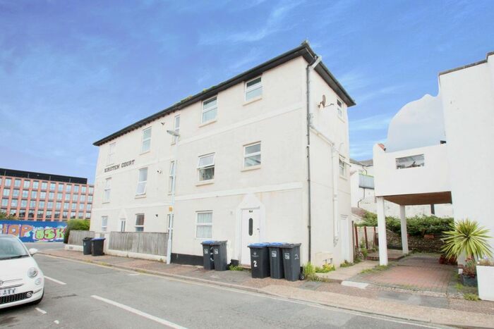 2 Bedroom Flat To Rent In Hertford Road, Worthing, BN11