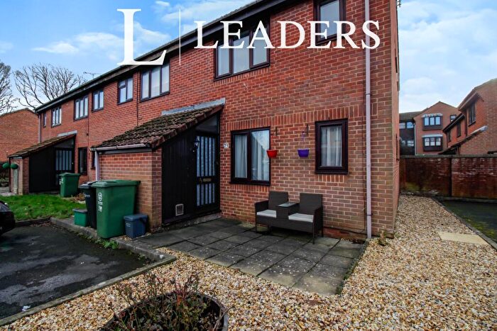 1 Bedroom Flat To Rent In Honeywood Close, Portsmouth, PO3