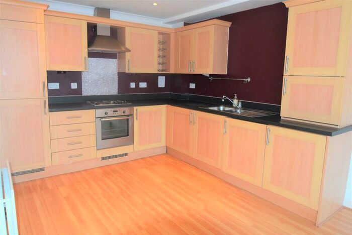 2 Bedroom Property To Rent In Wolf Lane, Windsor, Berkshire, SL4