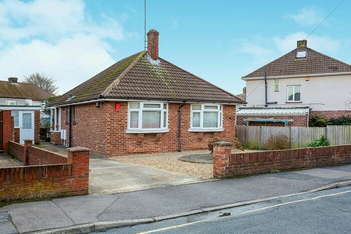 2 Bedroom Bungalow To Rent In Mavis Crescent, Havant, Hampshire, PO9