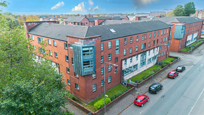 3 Bedroom Flat For Sale In Tollcross Road, Glasgow, G32