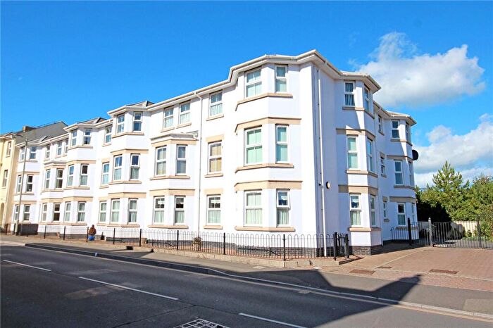 2 Bedroom Apartment For Sale In Kings Court, Harbour Road, Seaton, Devon, EX12