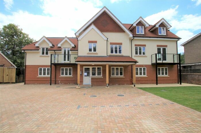 2 Bedroom Flat To Rent In Westcote House, Westcote Road, Reading, Berkshire, RG30