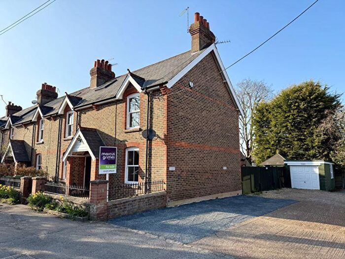 2 Bedroom Terraced House For Sale In Park Road, Henfield, BN5