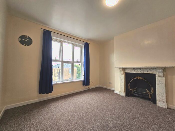 1 Bedroom Flat To Rent In Kingsholm Road, Gloucester, GL1