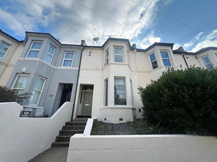 2 Bedroom Flat For Sale In Eglinton Road, Woolwich, SE18