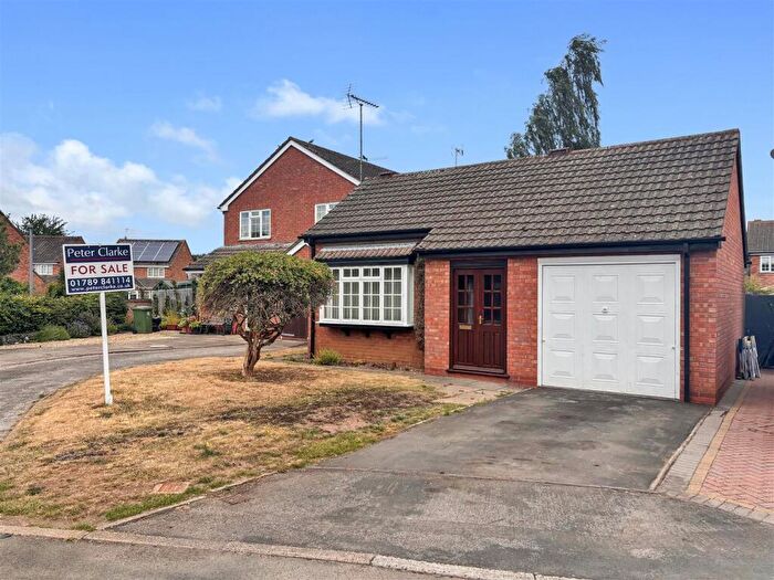 3 Bedroom Detached Bungalow For Sale In Lysander Close, Wellesbourne, Warwick, CV35