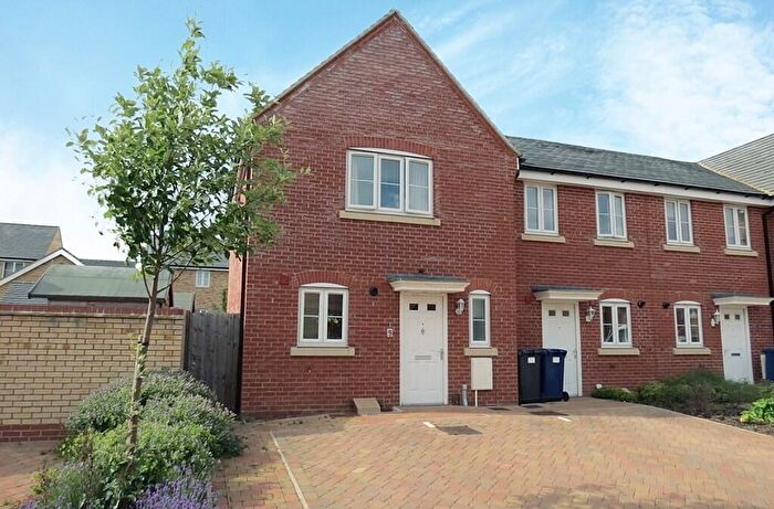 3 Bedroom End Of Terrace House To Rent In Furrowfields, St Neots, PE19
