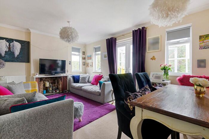 2 Bedroom Bungalow To Rent In The Ridgeway, Walton-On-Thames, KT12
