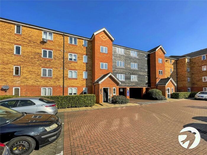 1 Bedroom Flat To Rent In Dunlop Close, Dartford, DA1