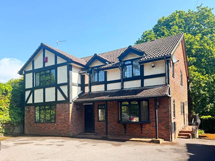 5 Bedroom Detached House To Rent In Kinross Road, Bournemouth, Dorset, BH3
